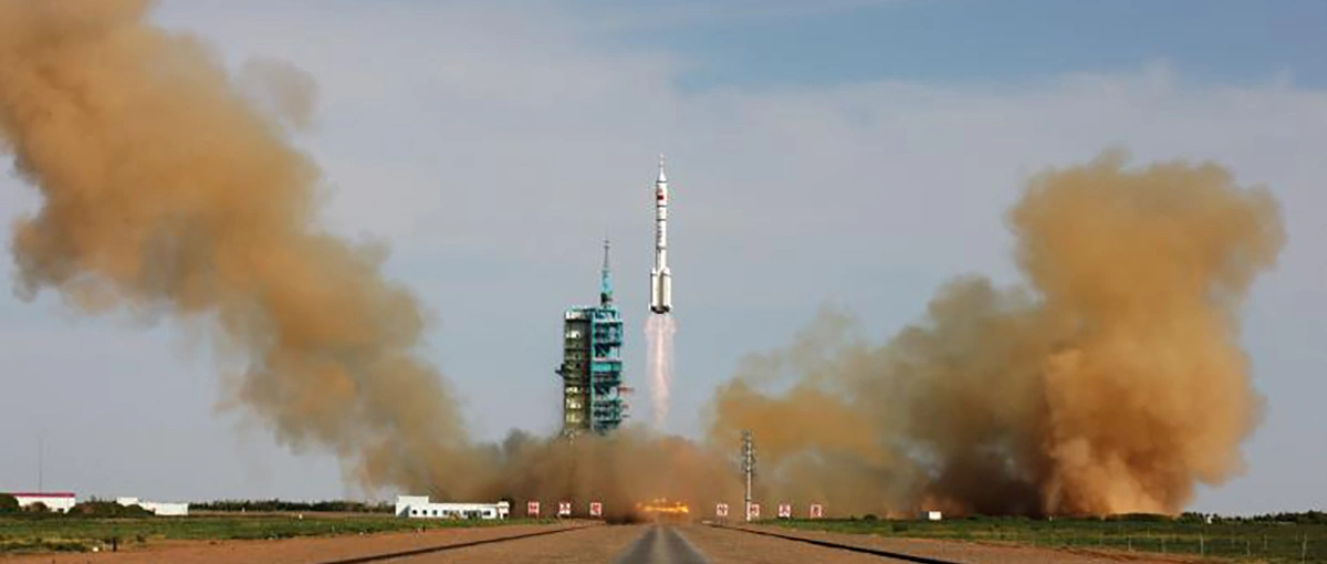 misja załogowa na Księżyc Chiny