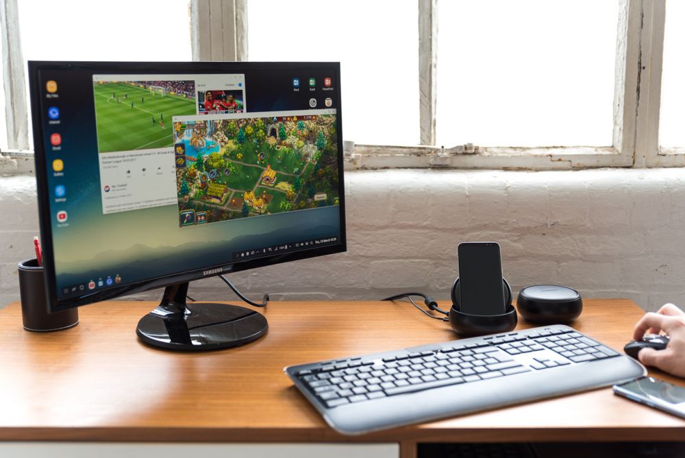 Samsung DeX - stacja dokująca do Samsunga Galaxy S8. class="wp-image-553625" 