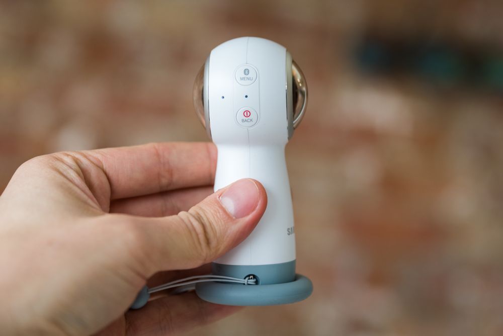 Samsung Gear 360 i Samsung Gear VR - nowa kamera i odświezone okulary. class="wp-image-553643" 