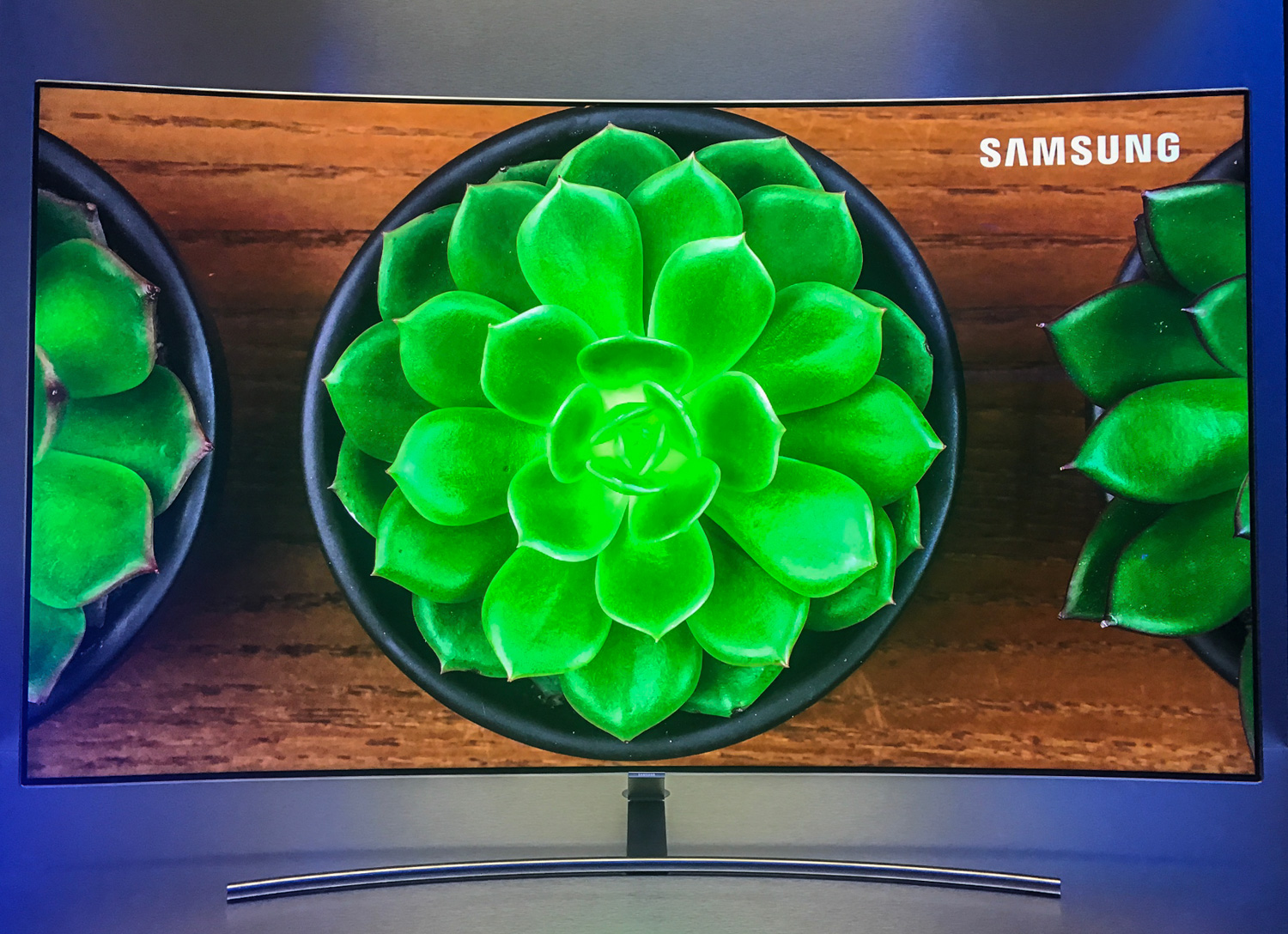 samsung-qled-1 class="wp-image-551155" 