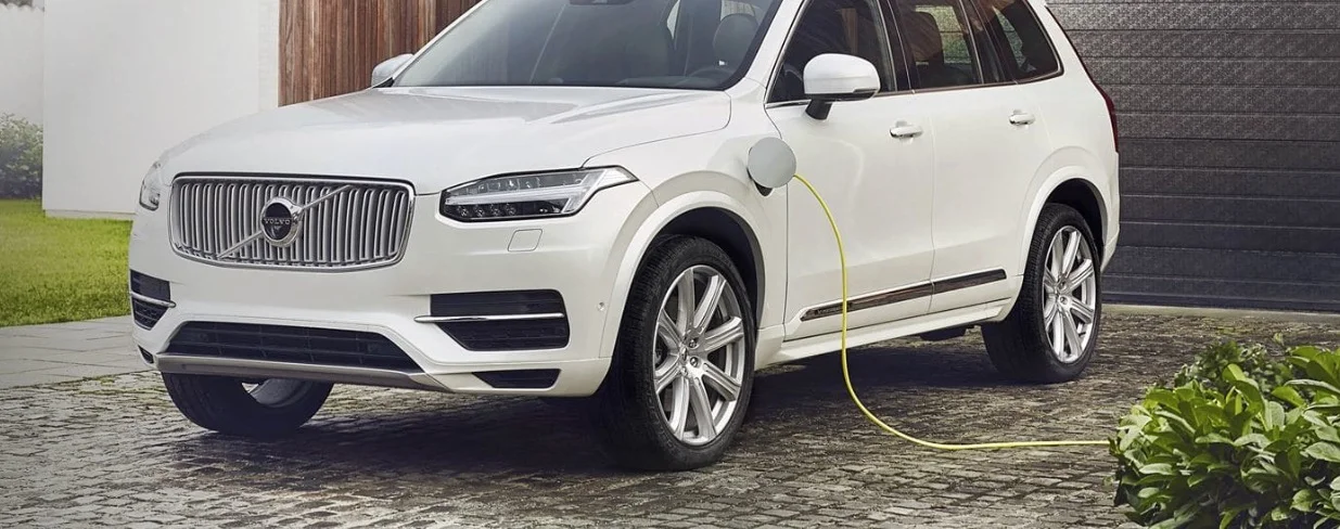Elektryczne Volvo zadebiutuje z ponad 400 km zasięgu i dobrą ceną