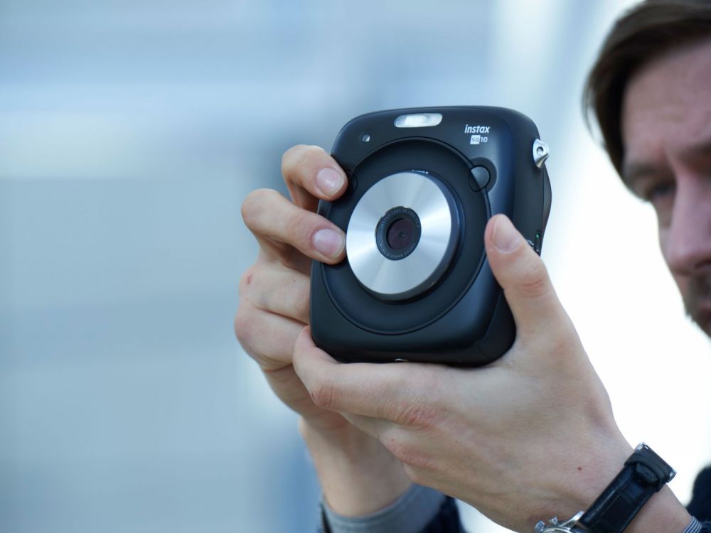 Fujifilm Instax Square SQ10 - kwadratowy instax 
