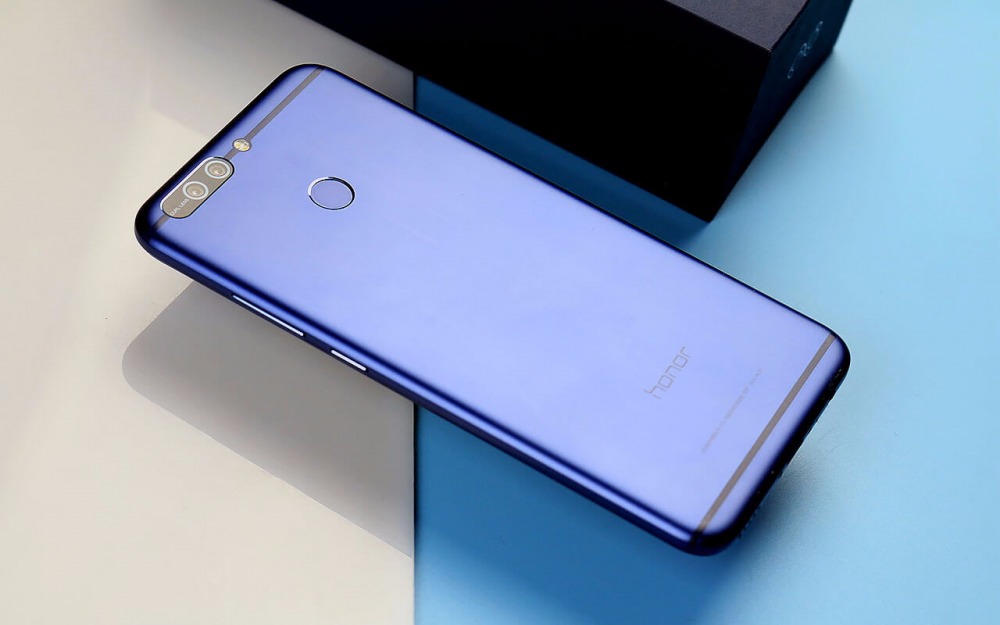 Honor 8 Pro to dobrze wyceniony smartfon z najwyższej półki. class="wp-image-555669" 