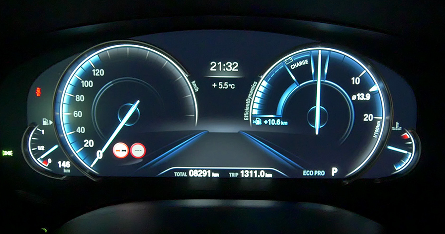 bmw 540i xdrive class="wp-image-561136" 