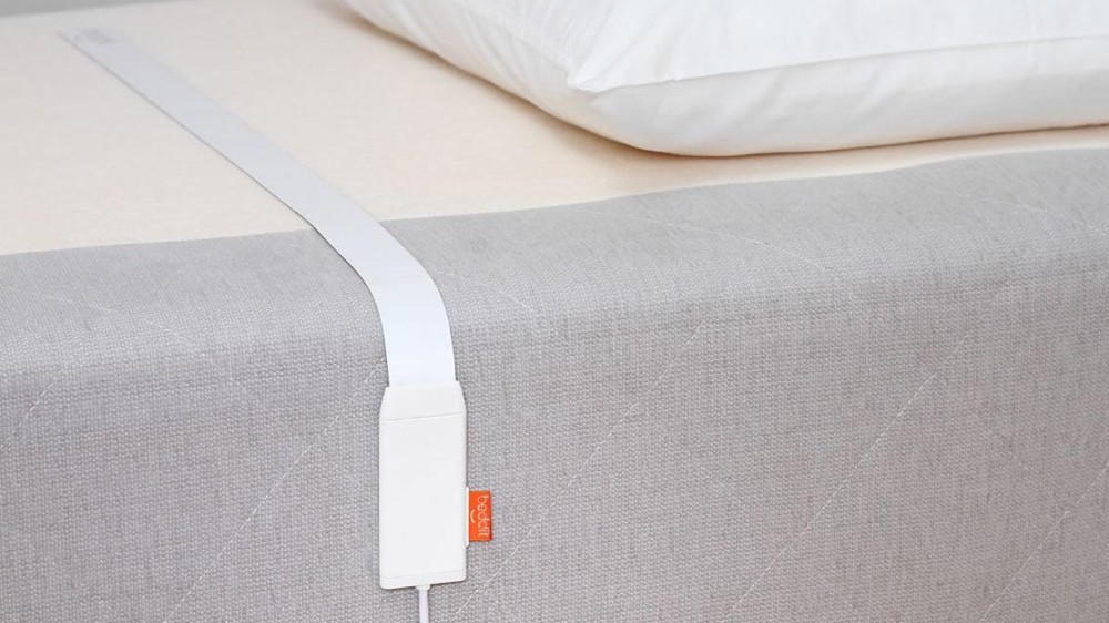Apple przejęło firmę Beddit. Czy nowy Apple Watch będzie monitorował sen?