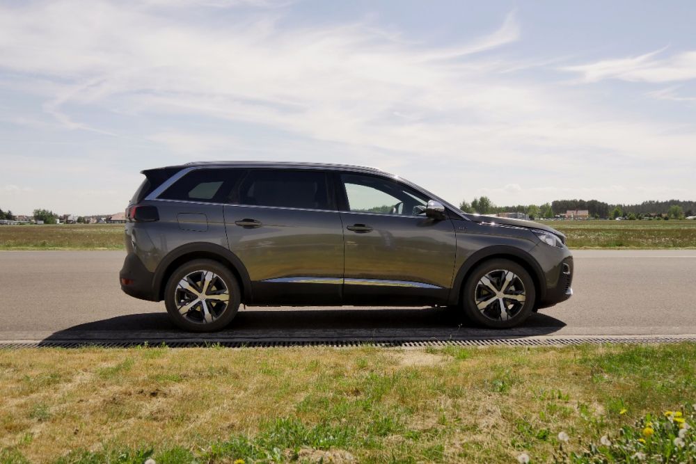 peugeot 5008 class="wp-image-566221" 