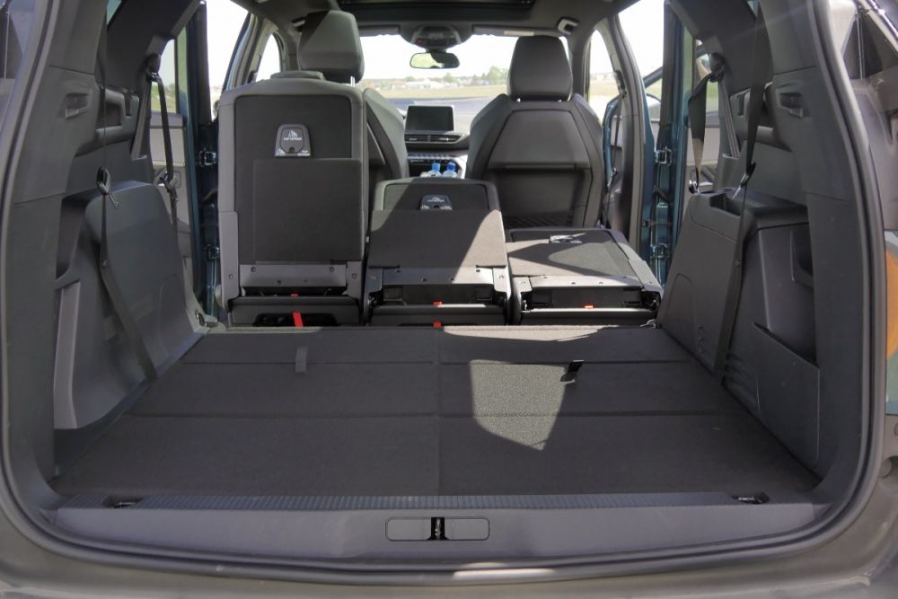 Peugeot 5008 class="wp-image-566240" 
