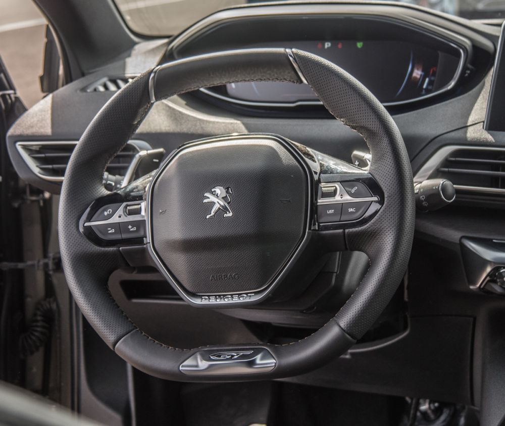 peugeot 5008 opinie class="wp-image-566838" 