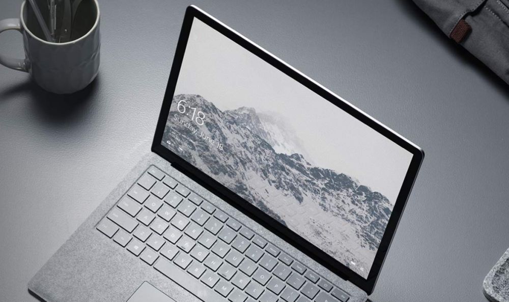 surface laptop class="wp-image-561892" 
