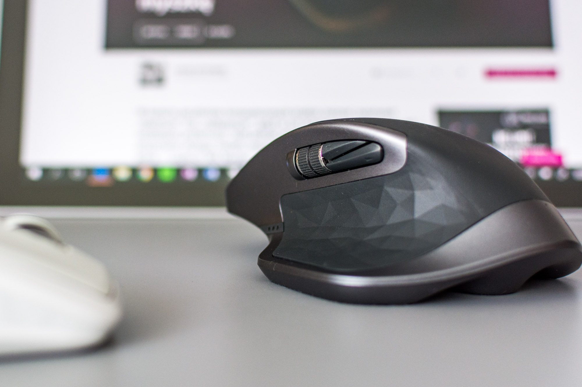 Logitech MX Master 2s - idealna myszka dla grafików i projektantów