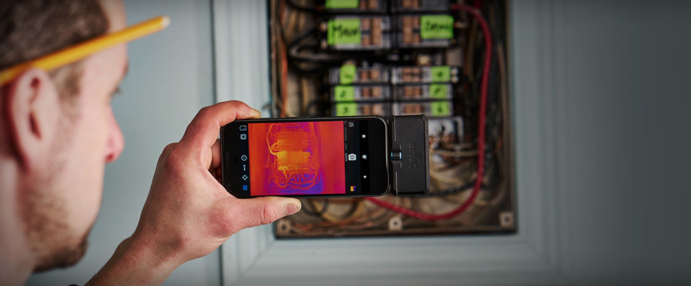 flir one kamera termowizyjna do smartfona
