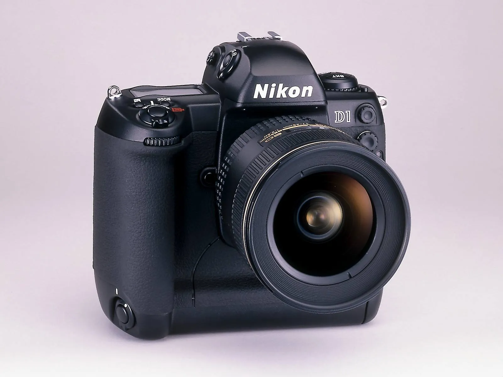 nikon d1