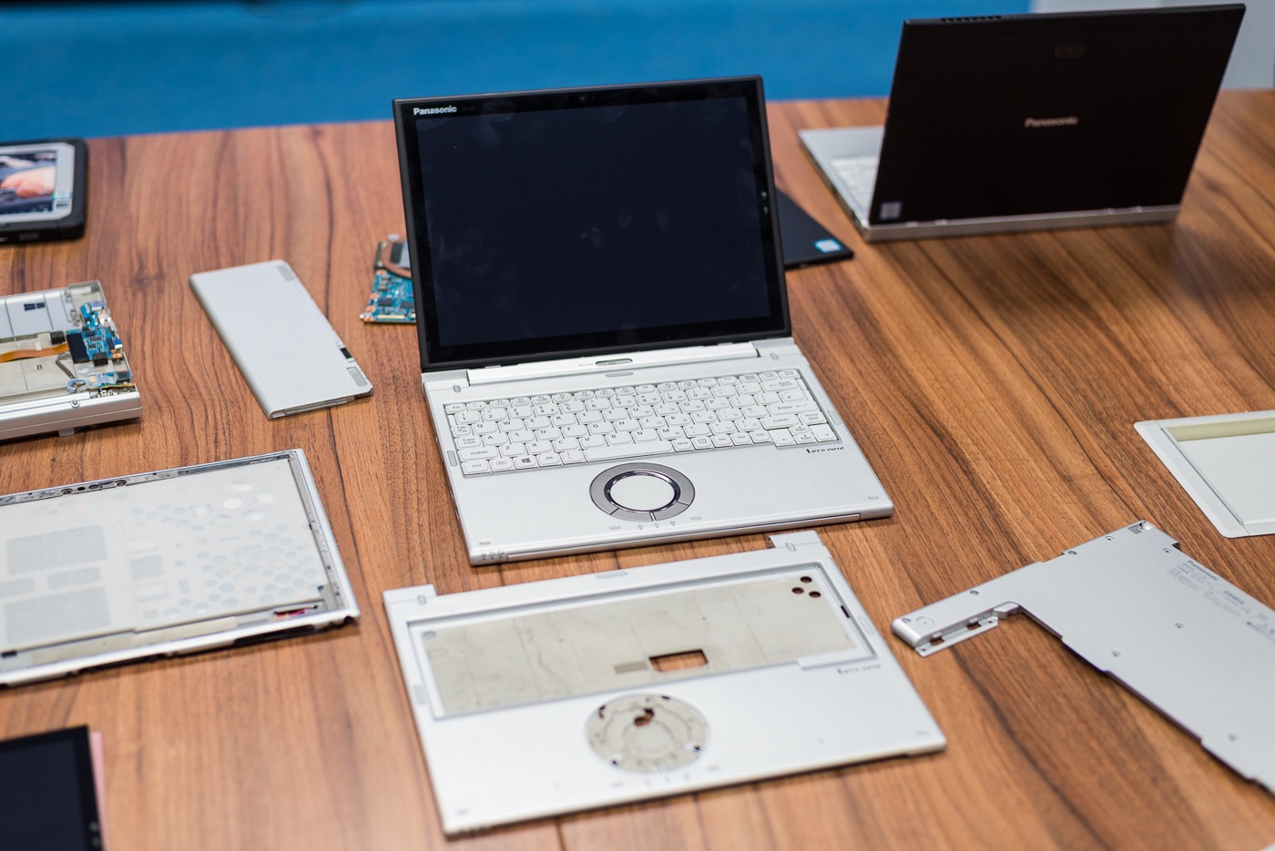 Laptop, który nie boi się upadków. Nowy Panasonic Toughbook