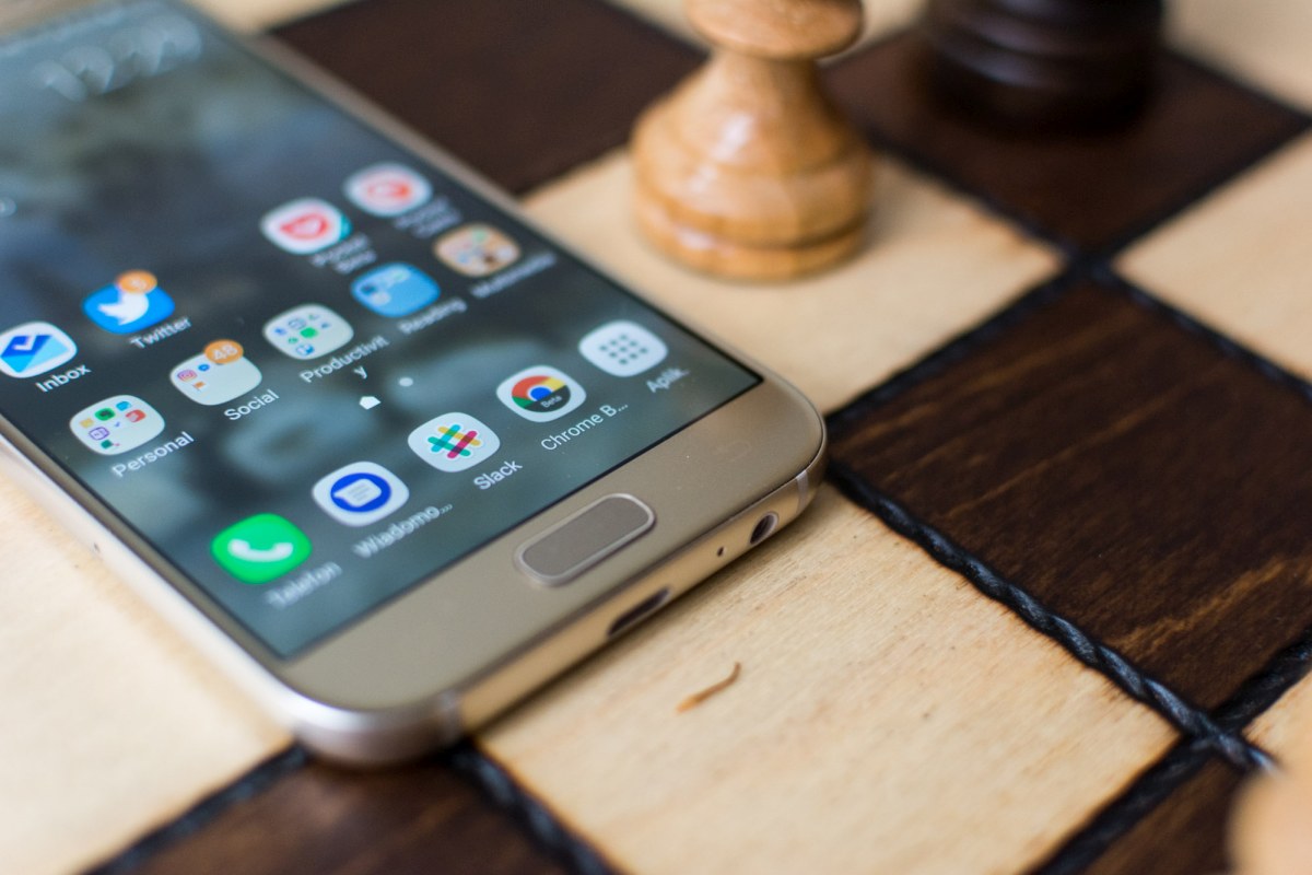 Microsoft nie ma jeszcze w ofercie telefonu z Androidem. To błąd