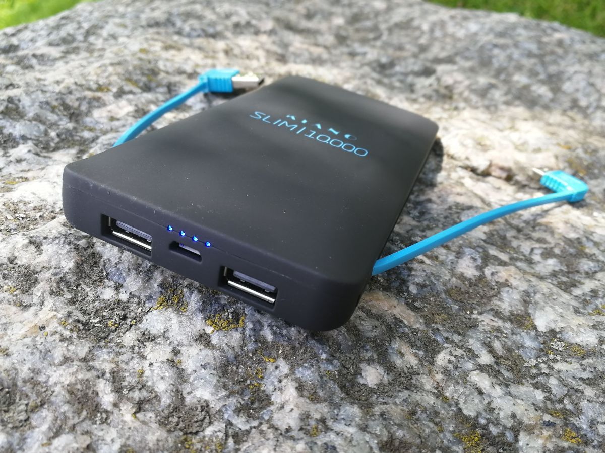 Kiano Slim 10000 to świetny i tani powerbank z Biedronki class="wp-image-576216" title="Kiano Slim 10000 to świetny i tani powerbank z Biedronki" 