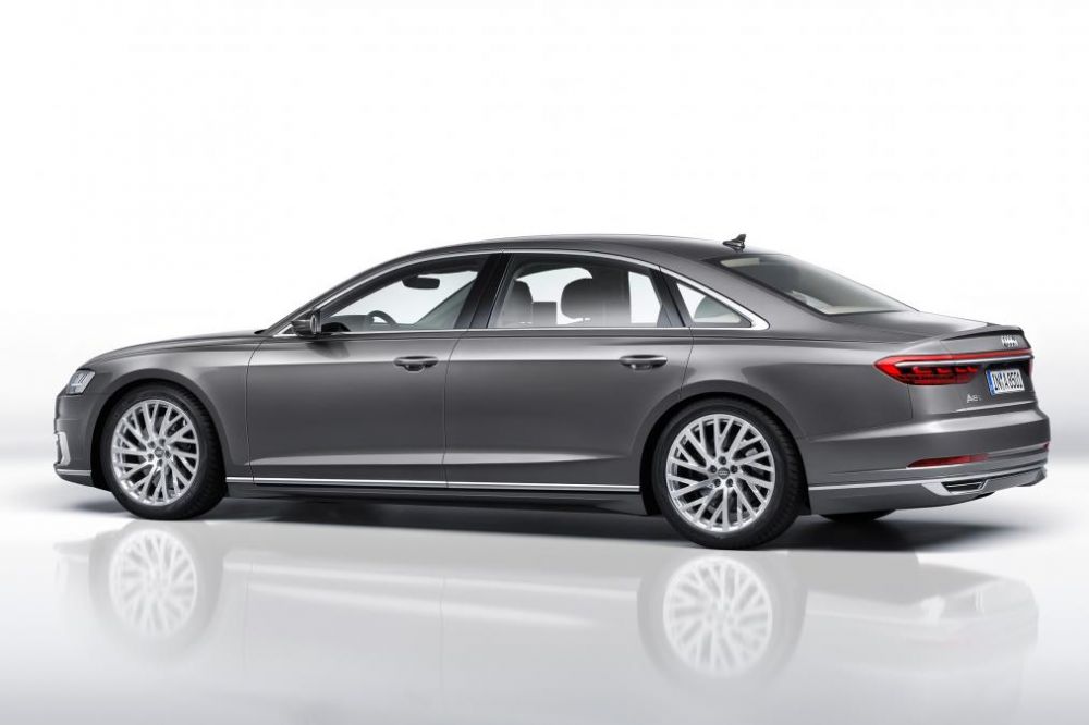 nowe audi a8 class="wp-image-577306" 