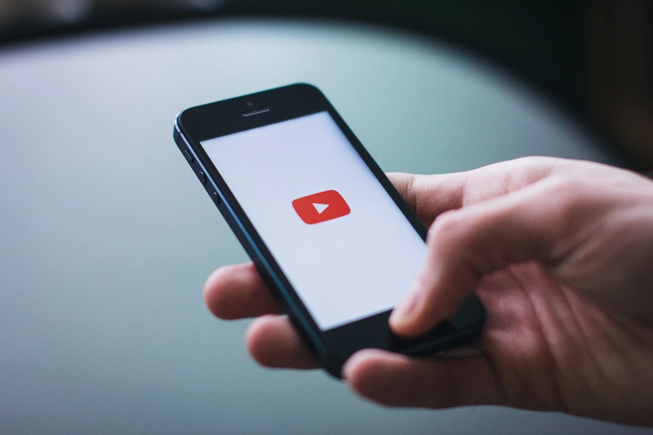 Z funkcją podglądu filmu YouTube wreszcie dogonił strony porno