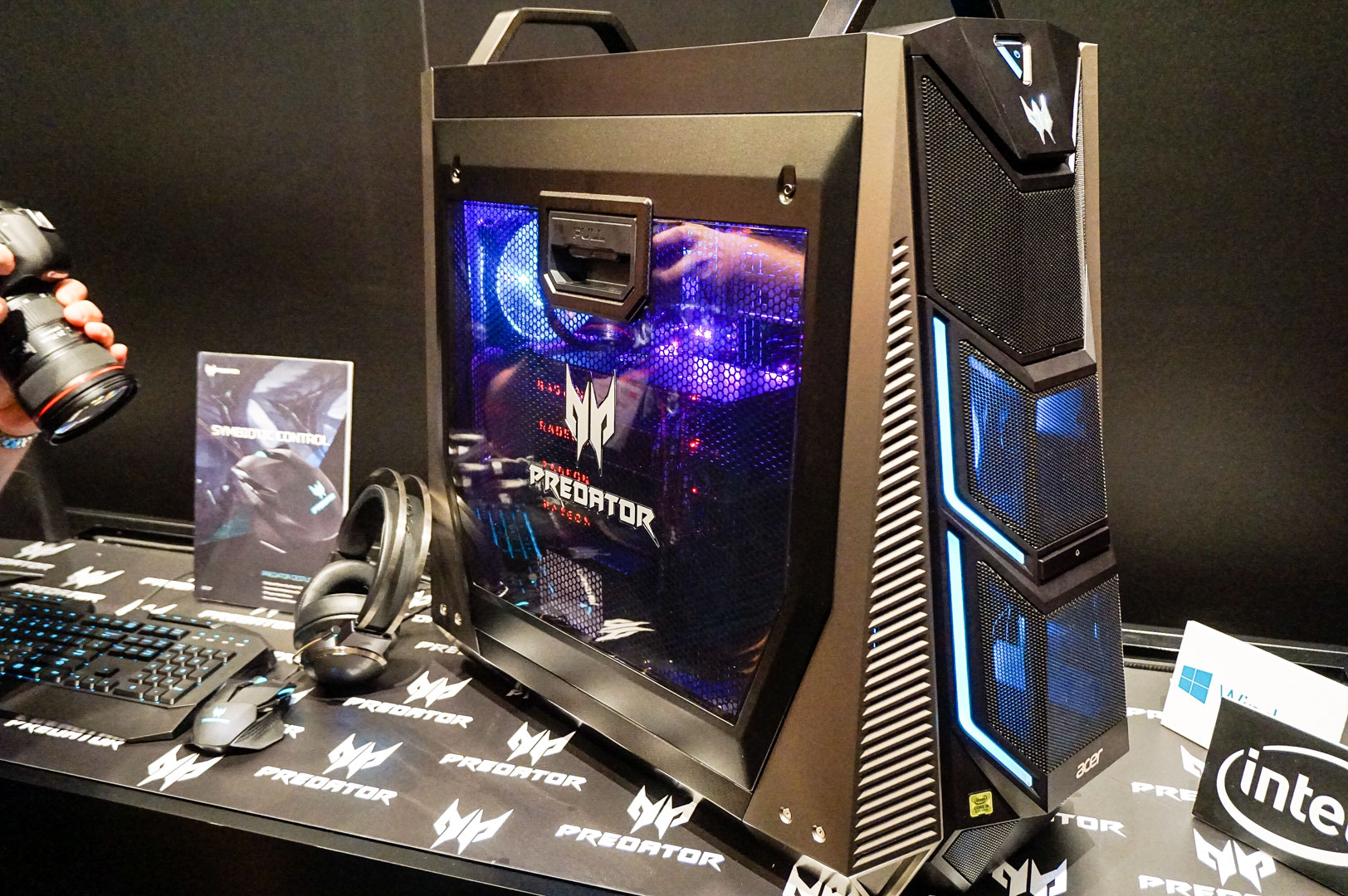 Acer Predator Orion 9000 to bestia, a my widzieliśmy ją już na żywo
