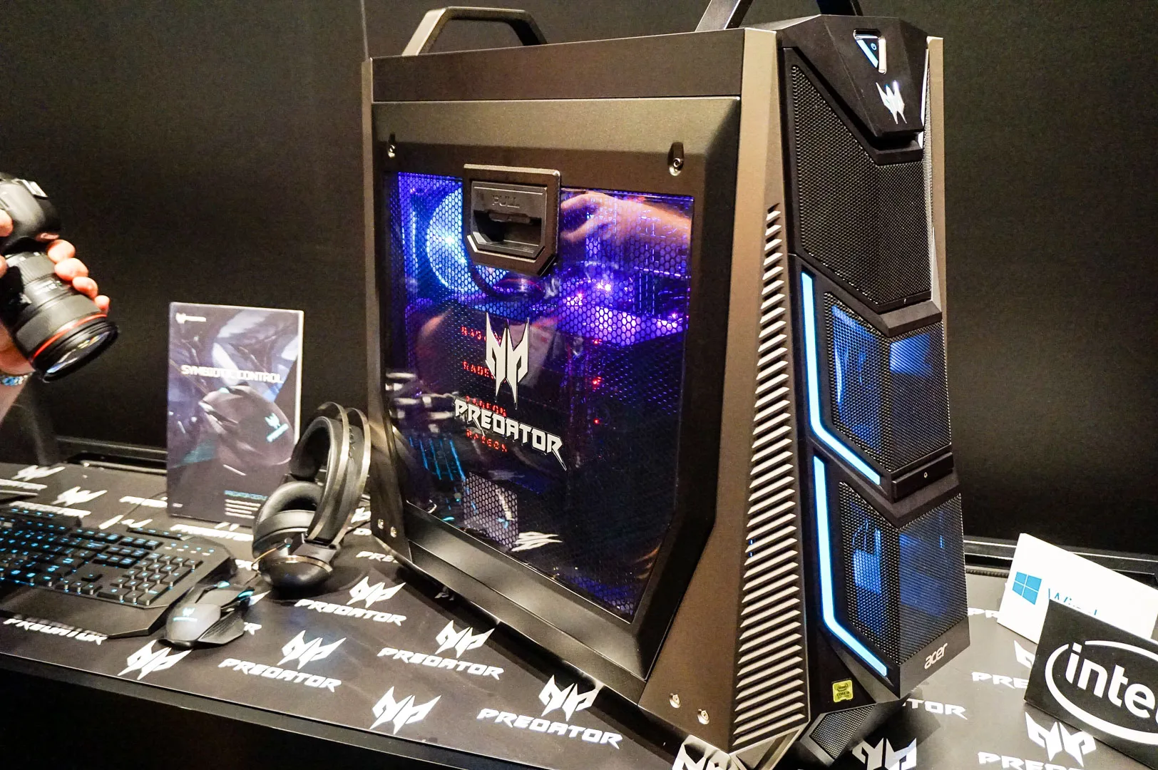 Acer Predator Orion 9000 to bestia, a my widzieliśmy ją już na żywo