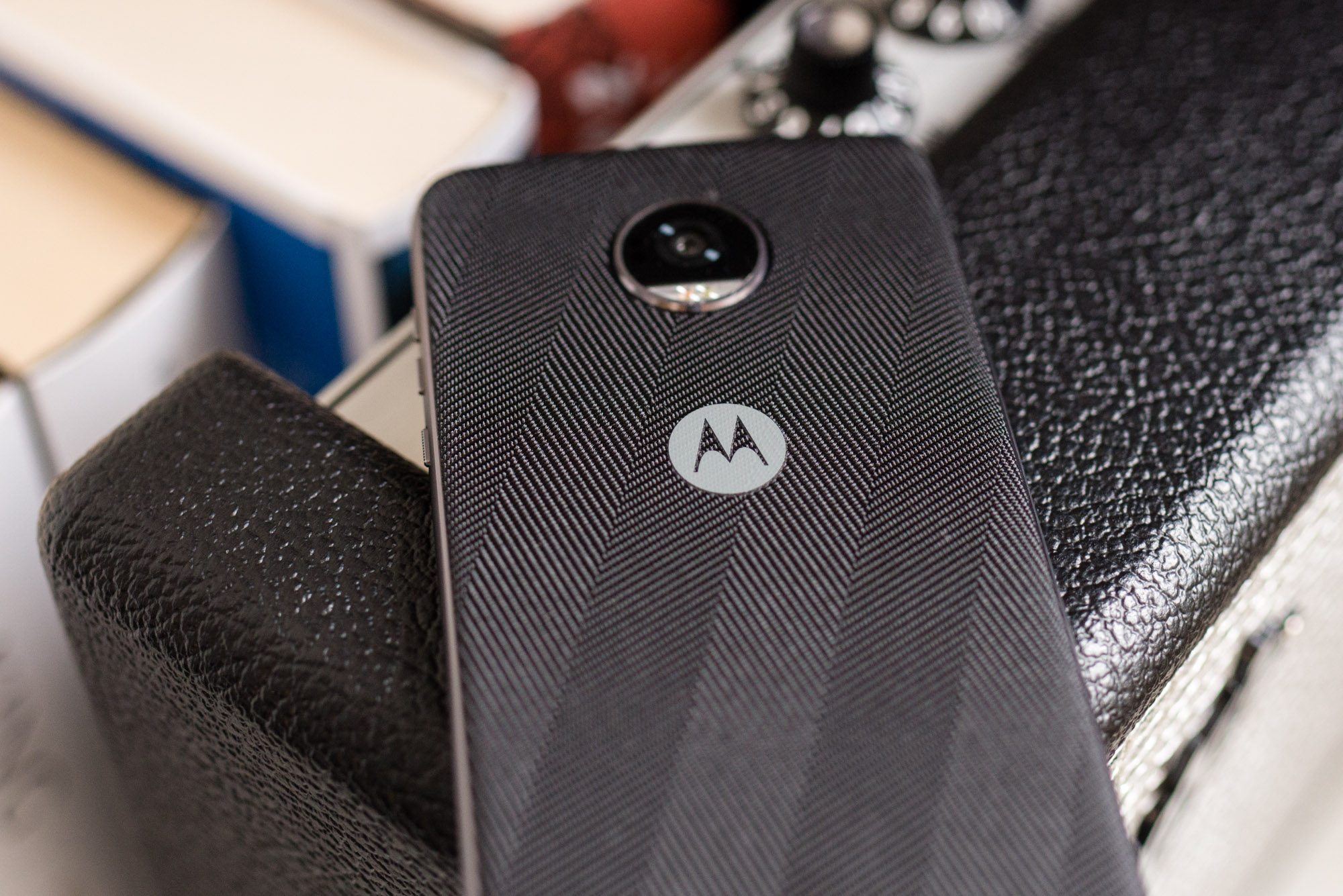 Moto Z2 Play - recenzja Spider's Web