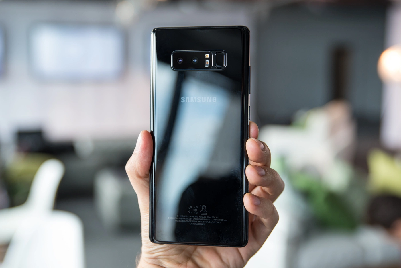 Samsung Galaxy Note 8 class="wp-image-586037" 