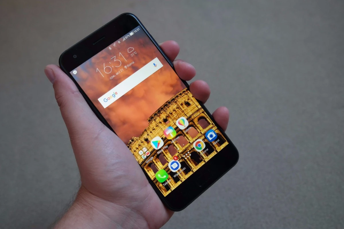 Internauci pomogli mi przetestować smartfon Asus Zenfone 4