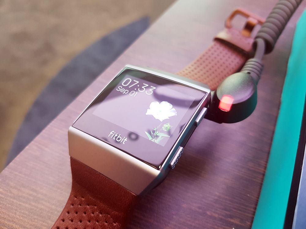 Fitbit Ionic class="wp-image-588900" 