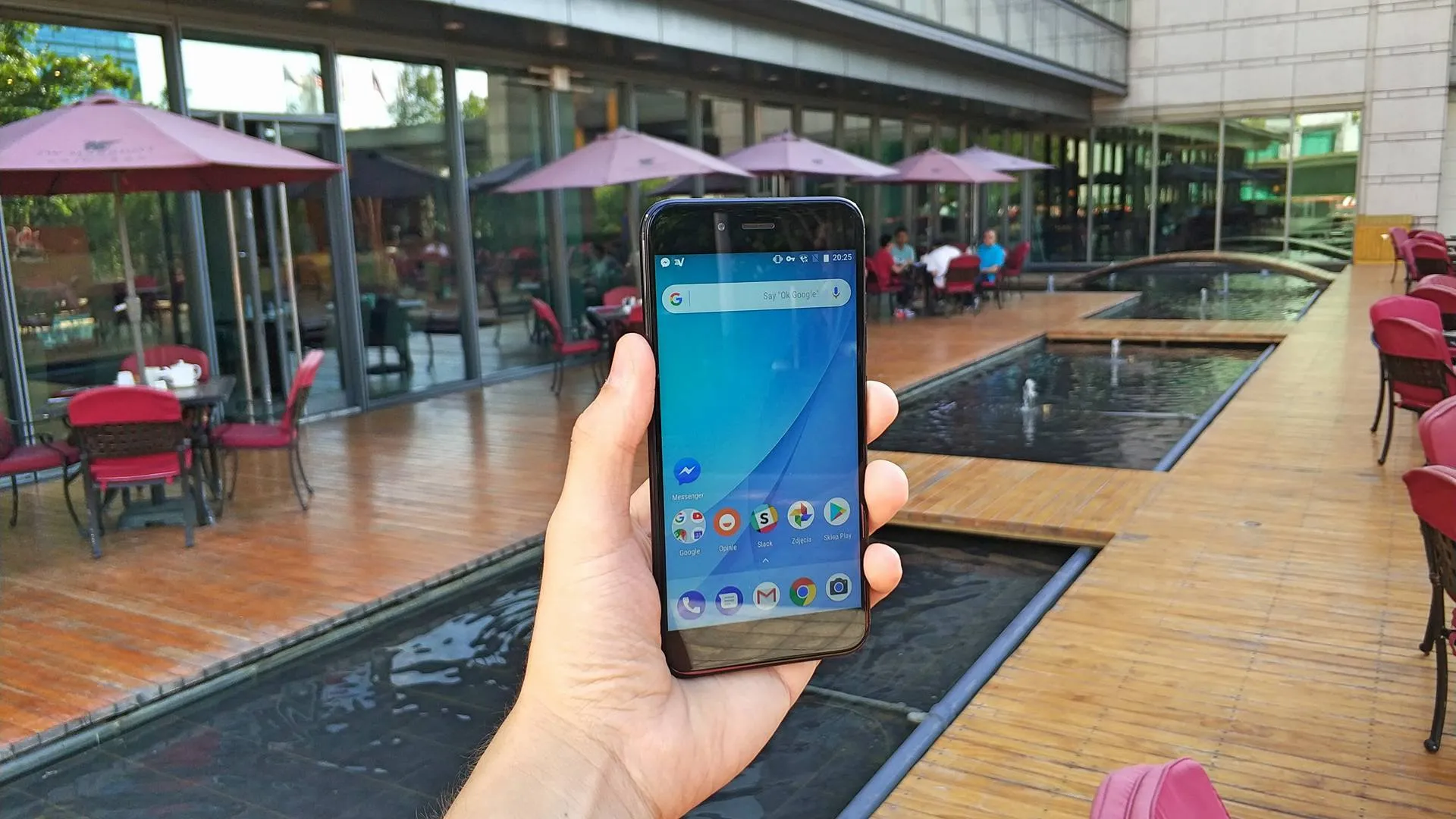 Czysty Android czy MIUI? Xiaomi nie spodobała się decyzja klientów