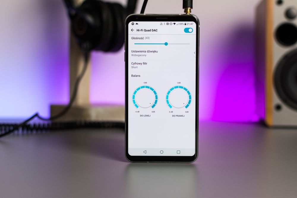 Najlepszy telefon do słuchania muzyki LG V30 z poczwórnym, 32-bitowym DAC wynosi smartfonowe audio na nowy poziom. class="wp-image-631753" 