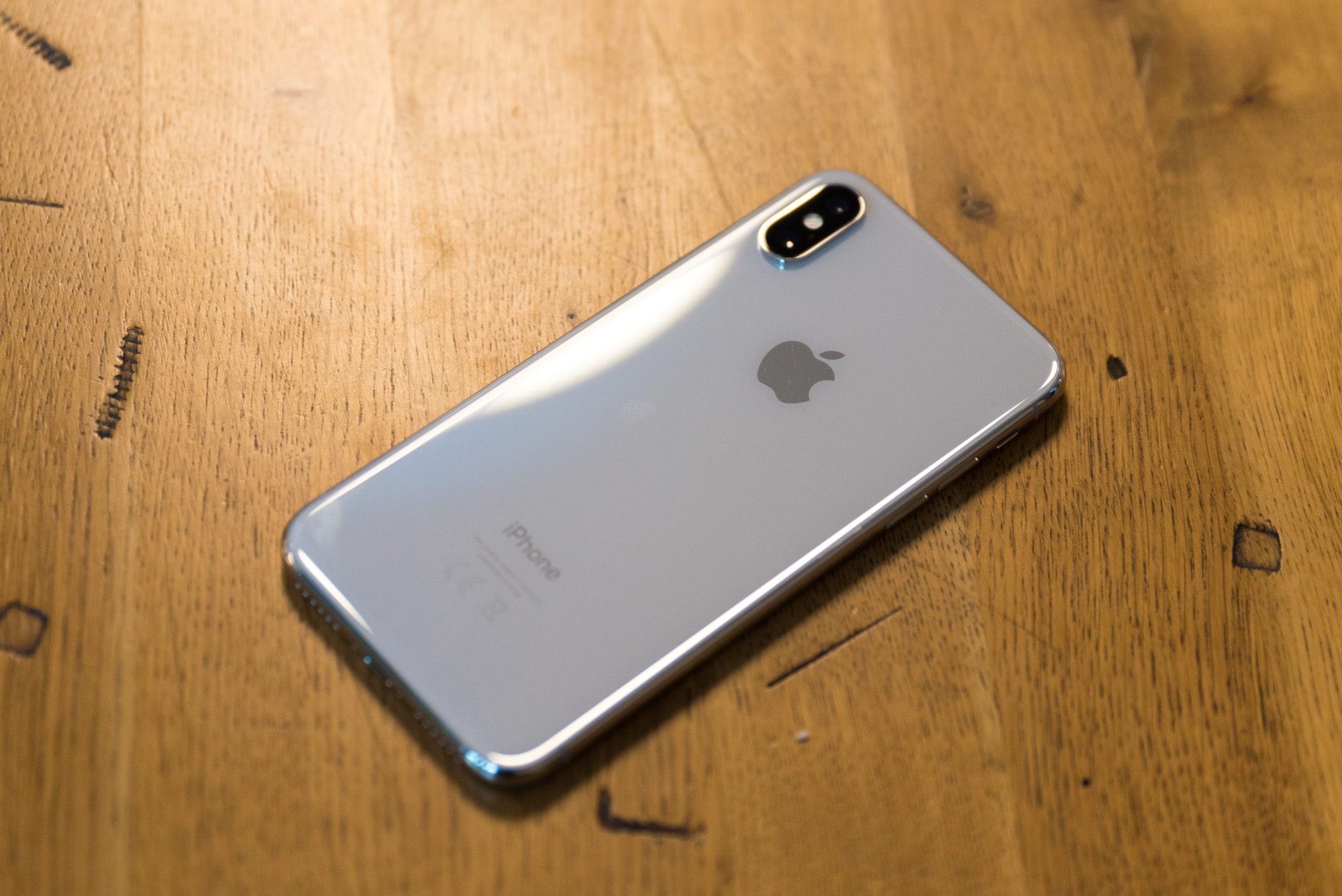 Sprzedali mi zepsutego iPhone&#8217;a X. Co gorsza, nie tylko mnie
