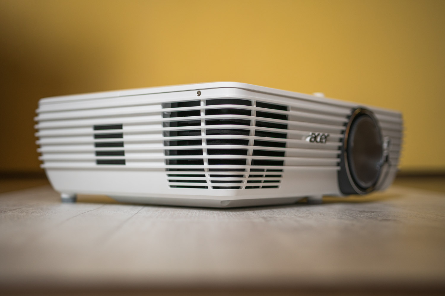 Projektor 4K Acer V7850 - recenzja class="wp-image-627133" 