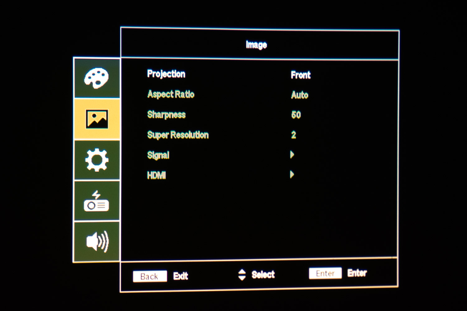 Projektor 4K Acer V7850 - recenzja class="wp-image-627130" 