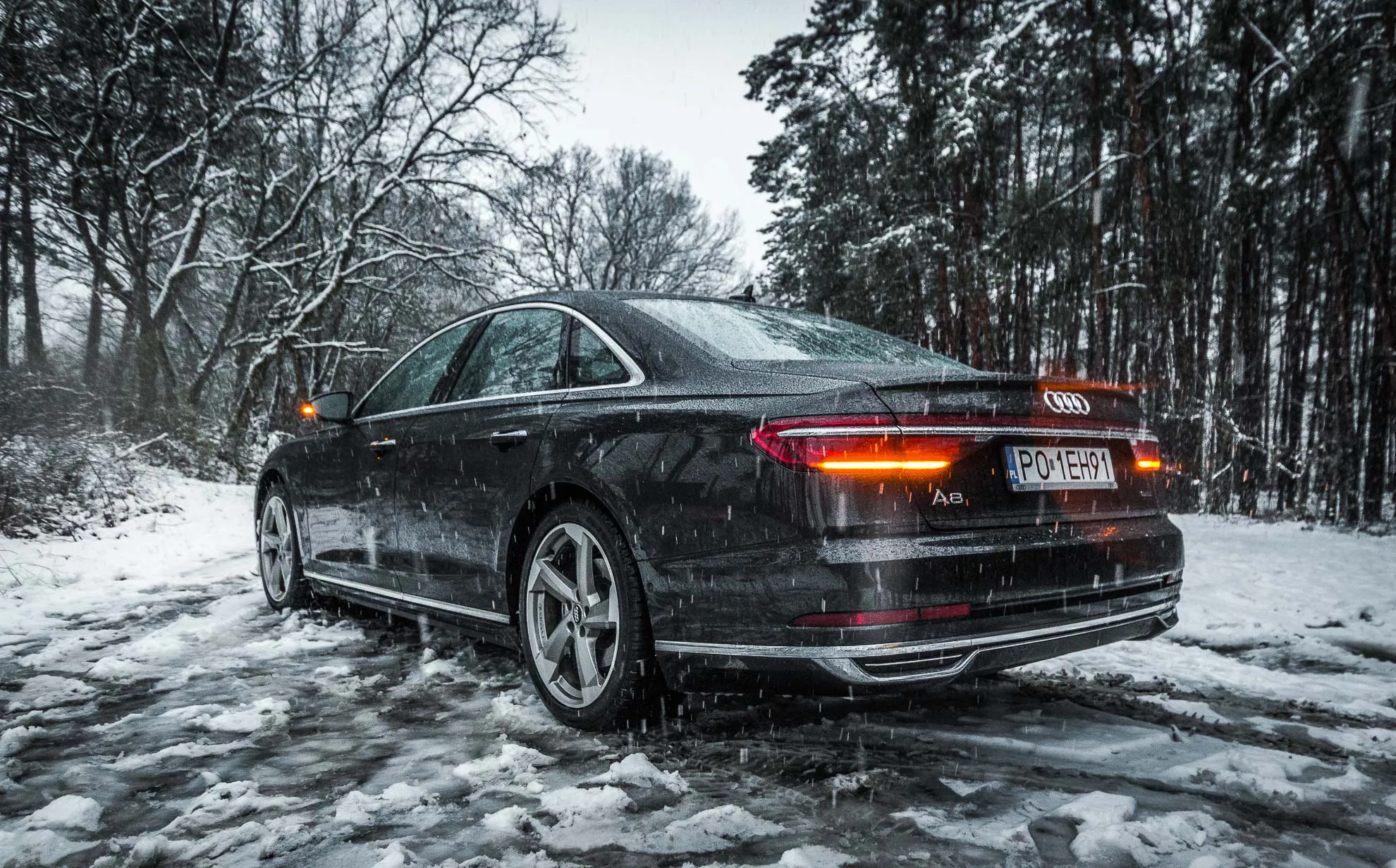 Audi A8 2017 class="wp-image-638427"
