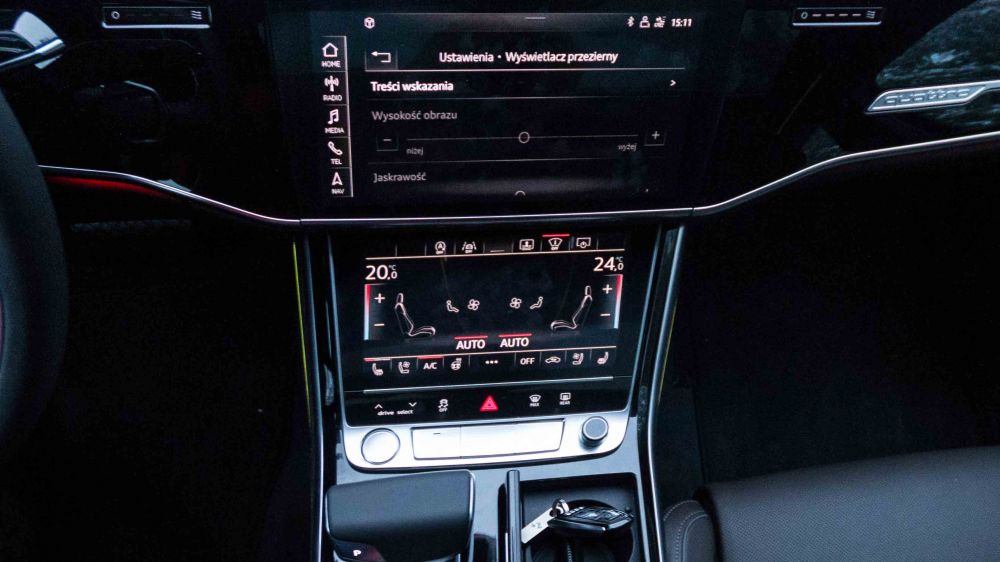 audi a8 wnetrze class="wp-image-645252" 
