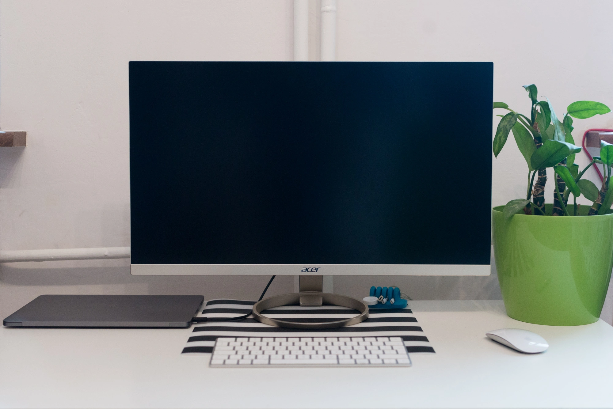 monitor do macbooka usb-c Asus MX27UC kontra Acer H277HU class="wp-image-648058" 