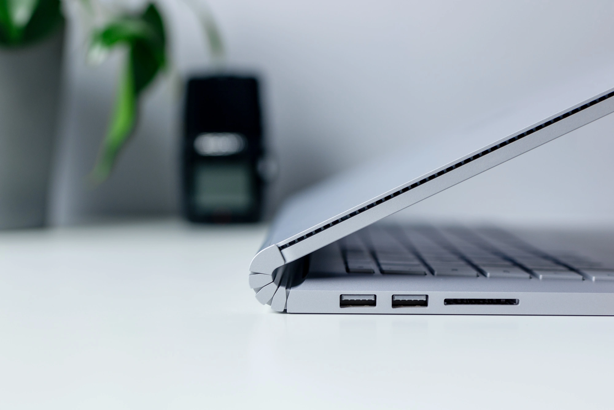 Surface Book 2 15" w Polsce - ruszyła przedsprzedaż z bonusami