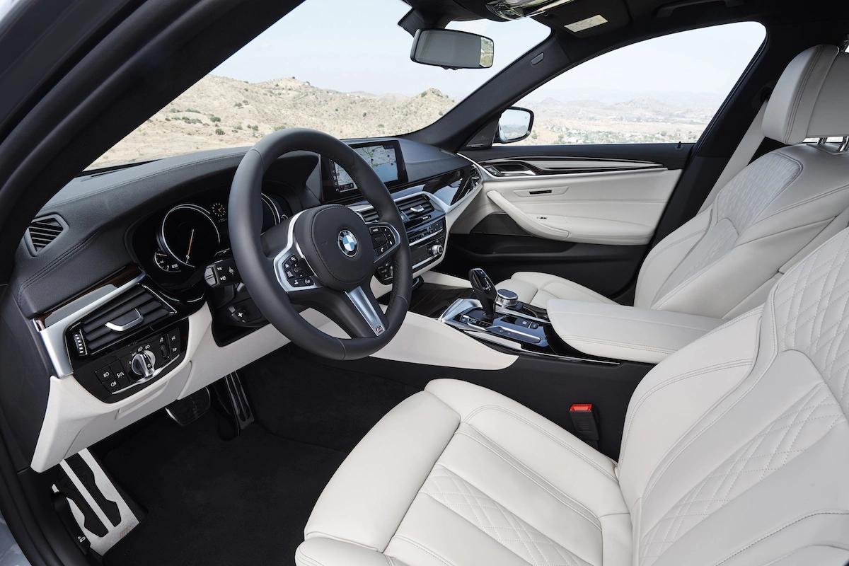 BMW planuje wprowadzić abonament na Apple CarPlay