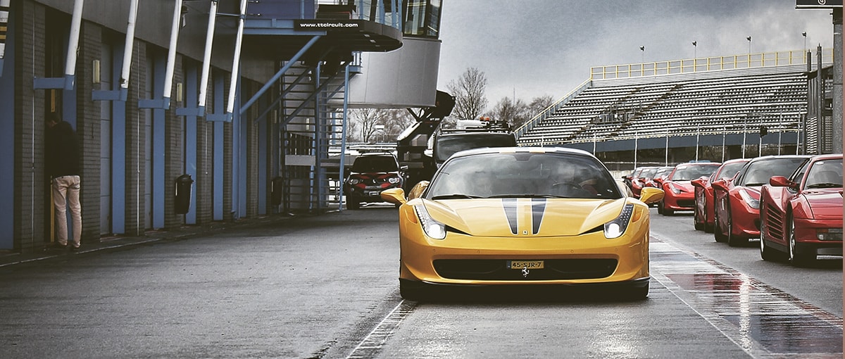 Ferrari rzuca wyzwanie Tesli. Powstanie elektryczny supersamochód