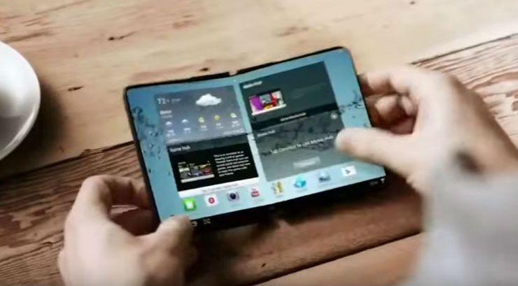 składany smartfon samsung zte axon m class="wp-image-662464" 