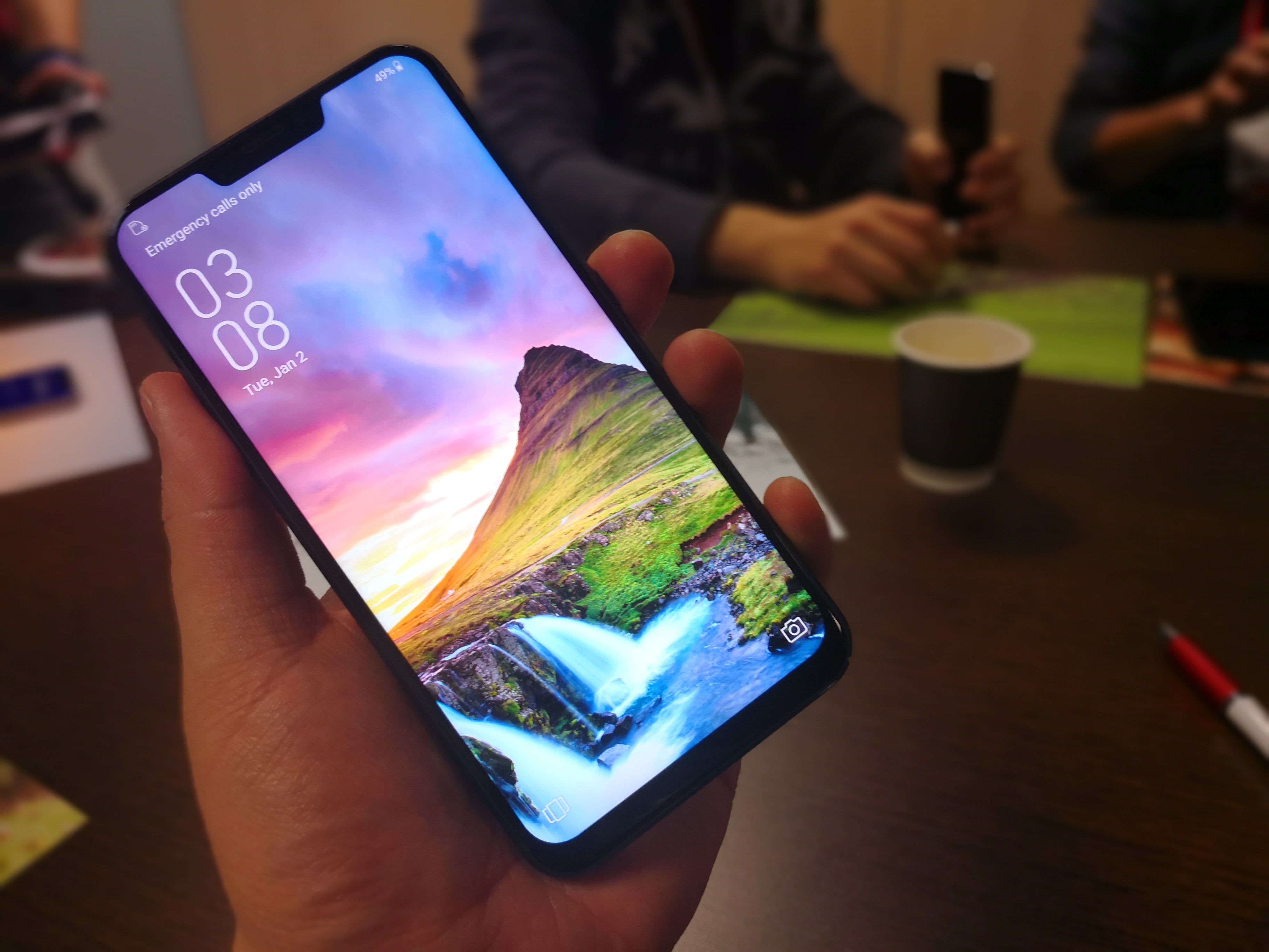 Asus ZenFone 5 notch class="wp-image-689203" 