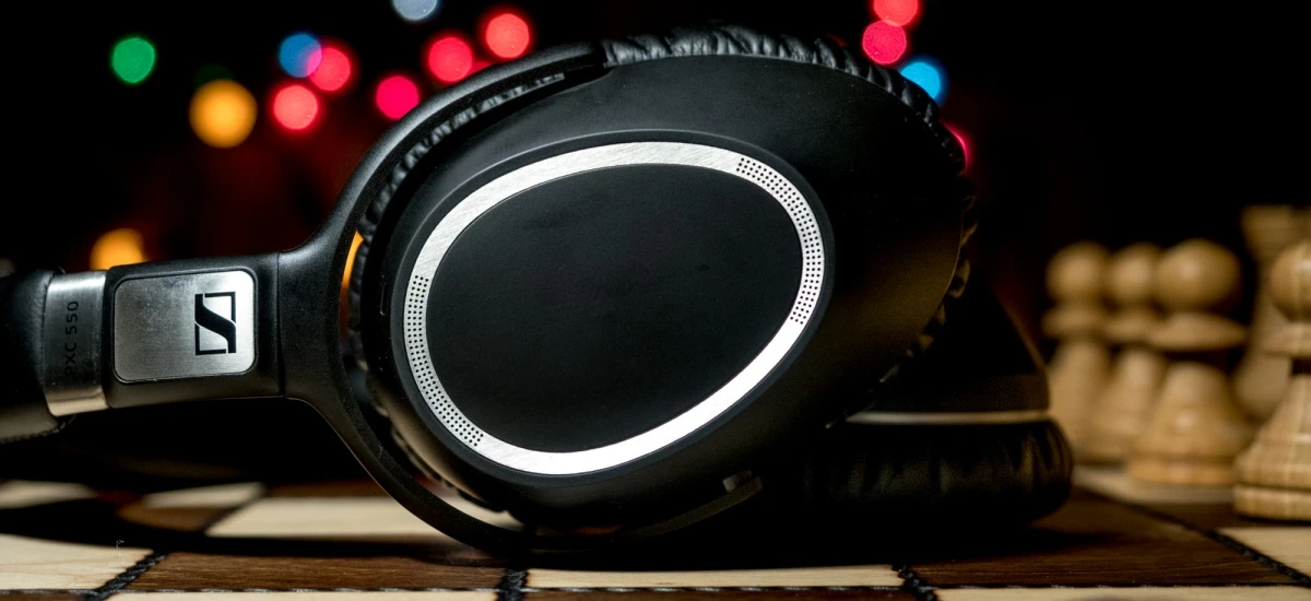 Sennheiser PXC 550 mają tak mało wad, że to wręcz nie fair - recenzja
