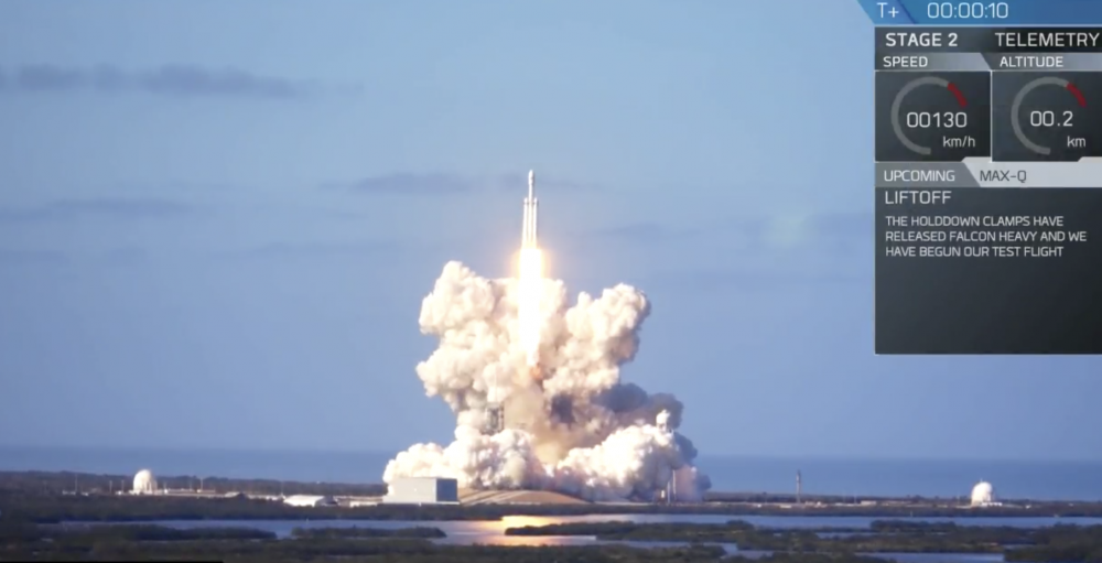 Falcon Heavy class="wp-image-675214" 