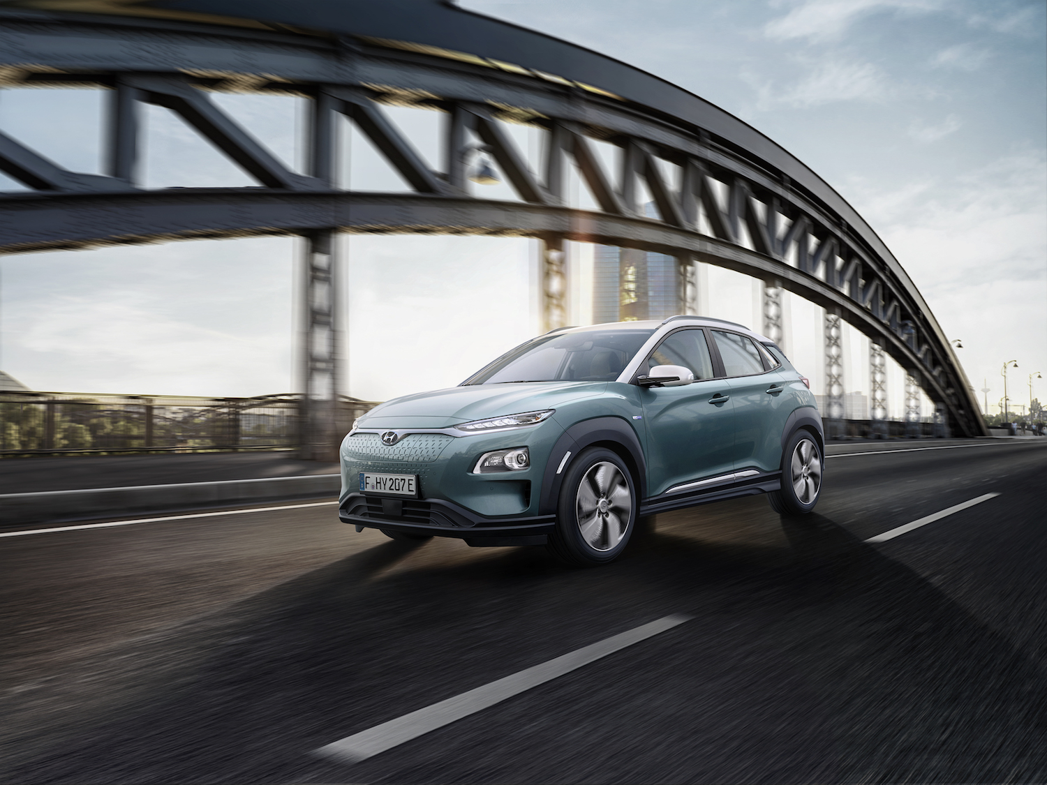 Oto w pełni elektryczny Hyundai Kona. Zasięg do 470 km