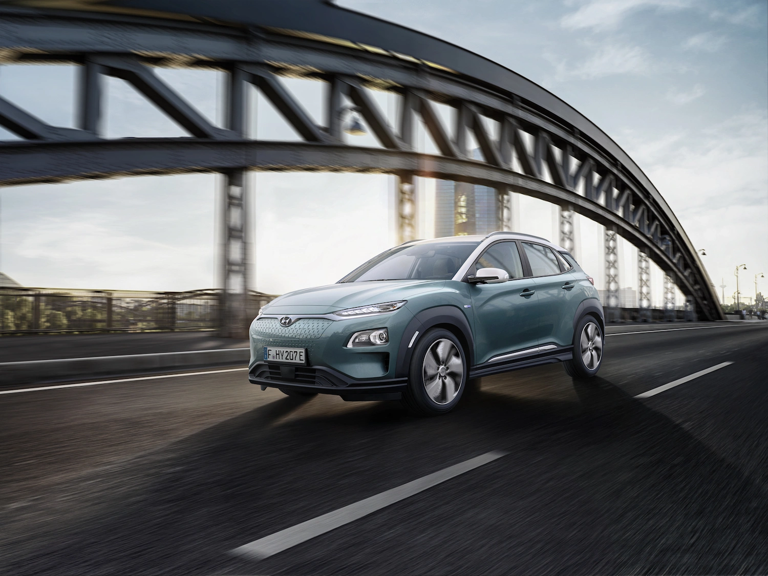Oto w pełni elektryczny Hyundai Kona. Zasięg do 470 km