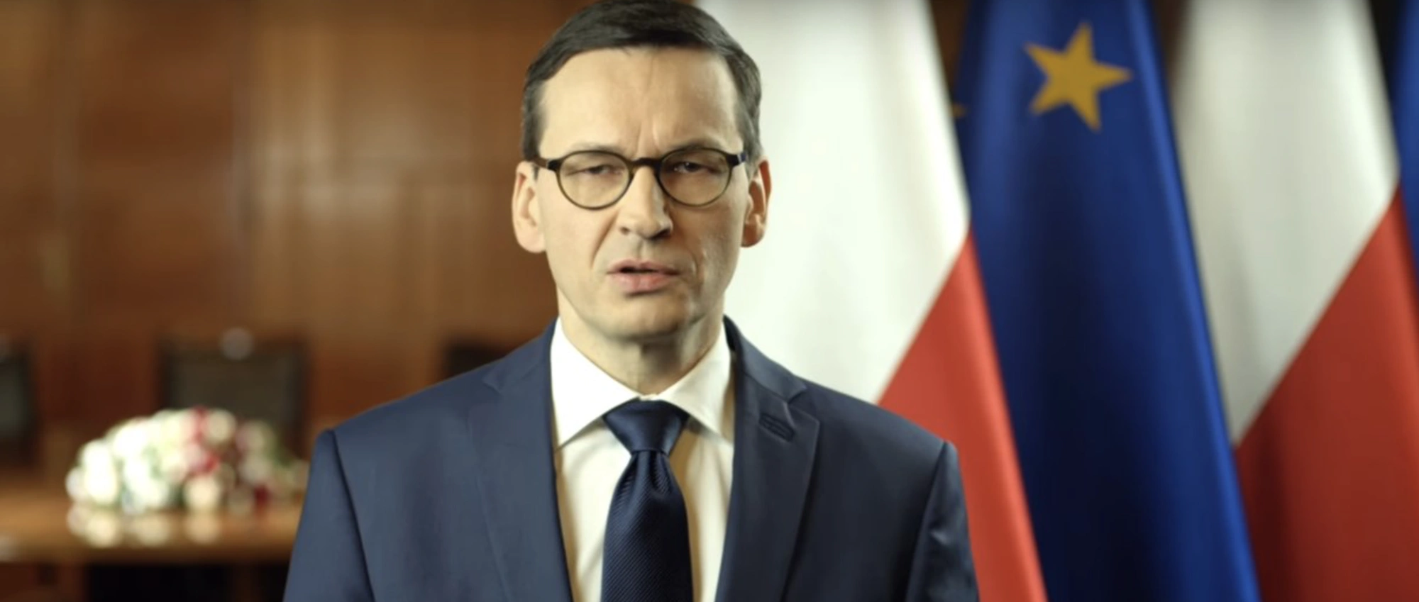 Olbrzymia wpadka Kancelarii Premiera. Morawiecki zapewniał, że obozy śmierci nie były polskie, ale YouTube przetłumaczył to odwrotnie