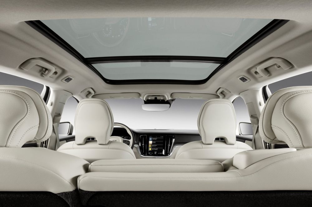 volvo v60 2018 class="wp-image-684028" 