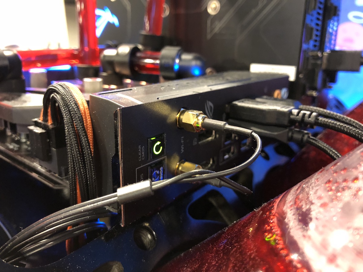 Asus V8 Mod IEM 2018 15 class="wp-image-692251" 
