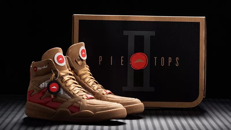 buty-pizza-hut class="wp-image-702411" 