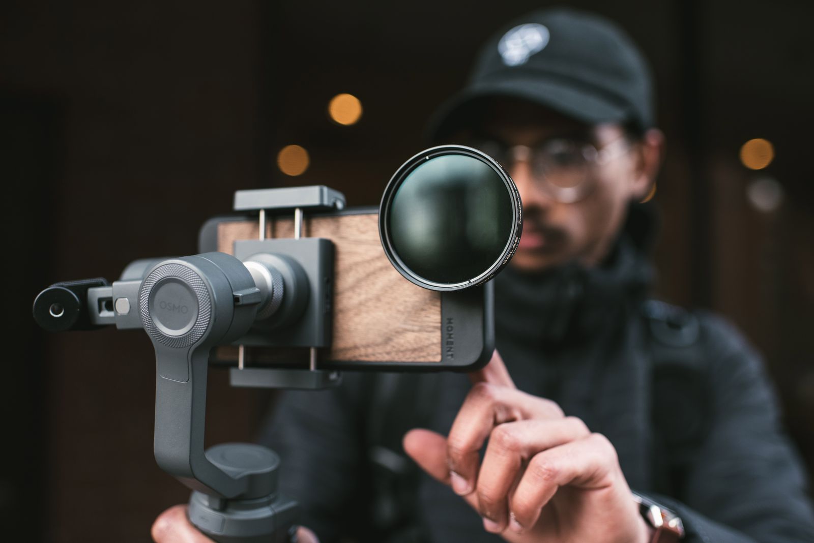 Nowy obiektyw Moment wynosi filmowanie smartfonem na wyższy poziom