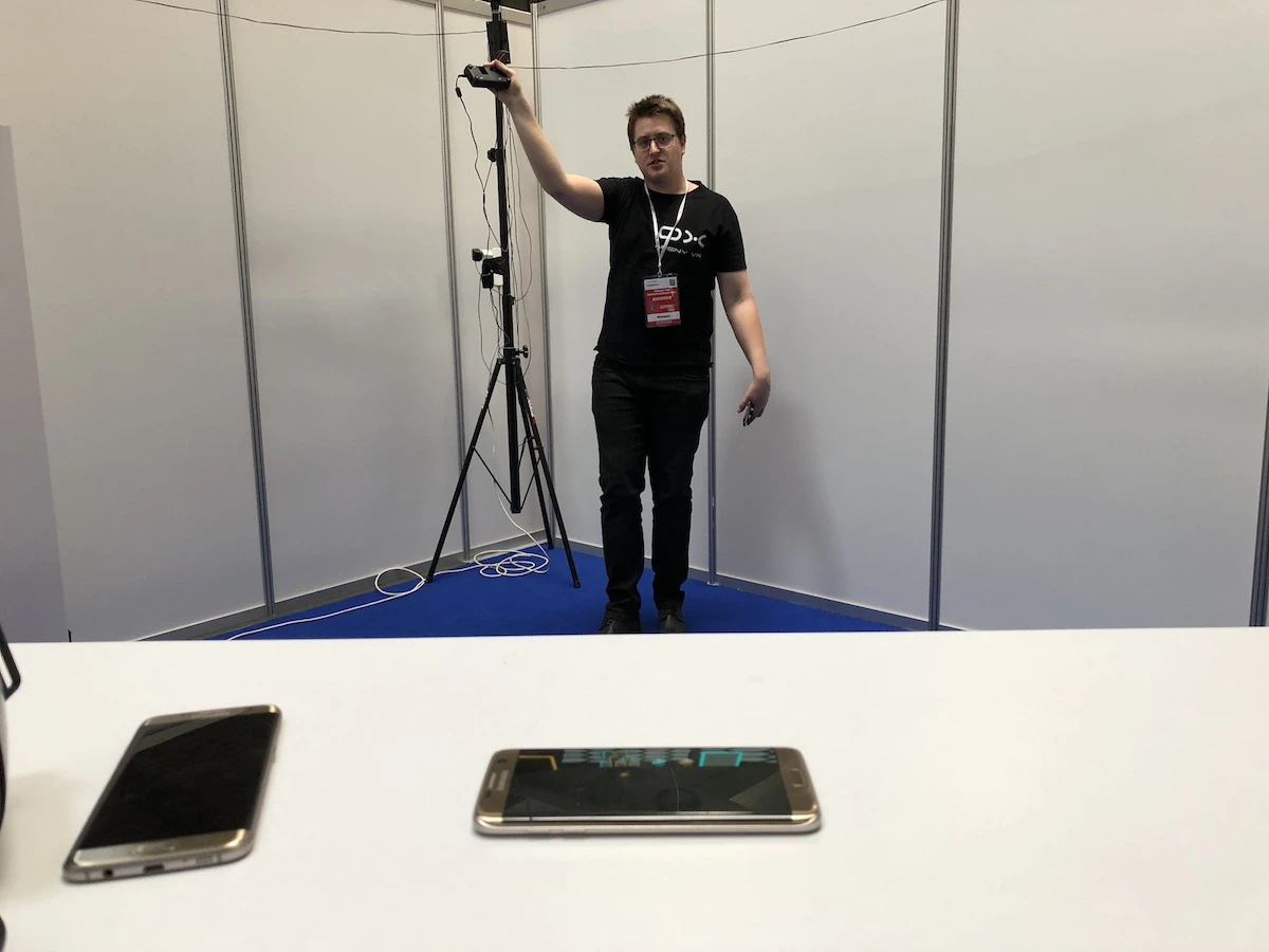 Electronics Show Samsung VR 5 class="wp-image-716955"